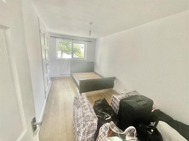 Leontine Close, Peckham