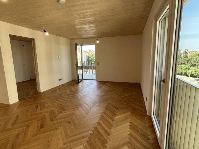 „Leopold Quartier“ Stilvolle 7 Zimmer Eigentumswohnung mit Balkon Erstbezug & Provisionsfrei! Top 44