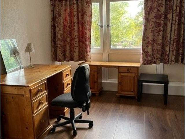 Leopold St, London E3, 4 bed flat to rent, £3,250 pcm | PrimeLocation