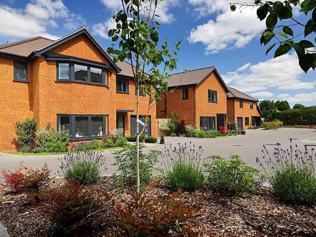 Leatherhead Road, Great Bookham KT23, 4 bed detached house to rent, £4,300 pcm | PrimeLocation