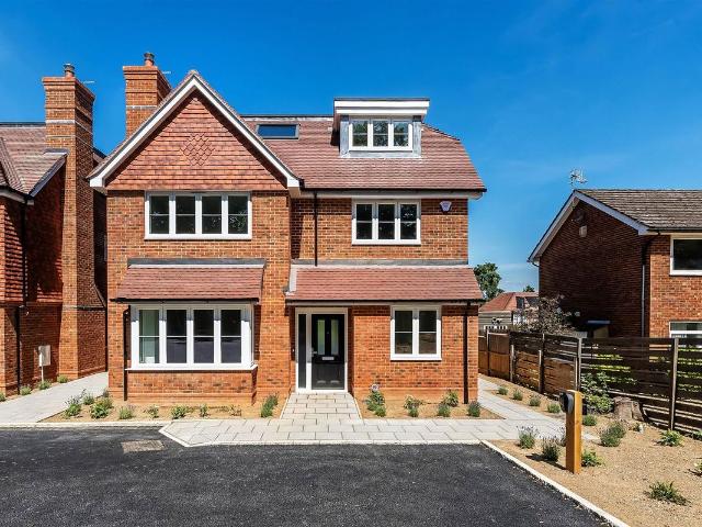 Leatherhead Road, Great Bookham KT23, 5 bed detached house to rent, £4,750 pcm | PrimeLocation