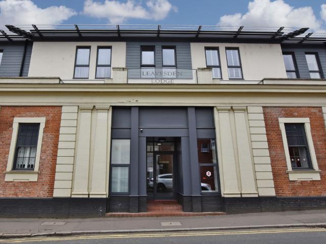 Leavesden Road, Watford WD24, 1 bed flat to rent, £1,400 pcm | PrimeLocation