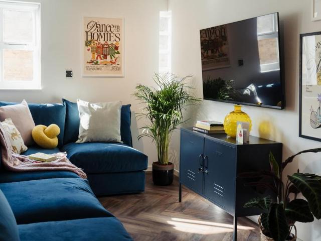Leazes Parade Holland Drive. 6 bed flat to rent £3,796 pcm £876 pw
