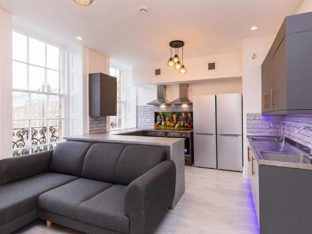 Leazes Terrace, Newcastle upon Tyne NE1 4 bed flat share to rent £576 pcm £133 pw