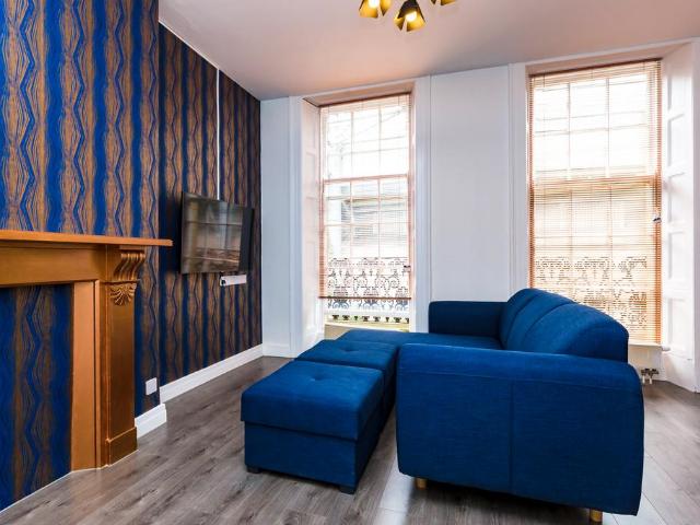 Leazes Terrace, Newcastle upon Tyne NE1 5 bed flat to rent £546 pcm £126 pw