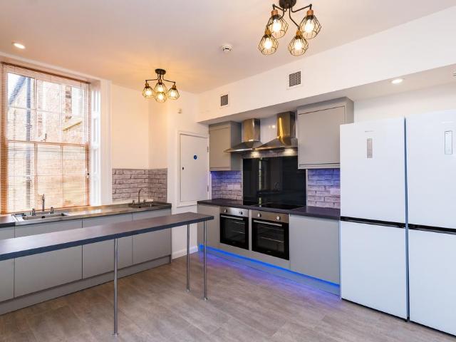 Leazes Terrace, Newcastle upon Tyne NE1 3 bed flat share to rent £563 pcm £130 pw