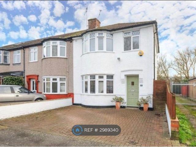 Lea Crescent, Ruislip HA4, 2 bed end terrace house to rent, £2,100 pcm | PrimeLocation