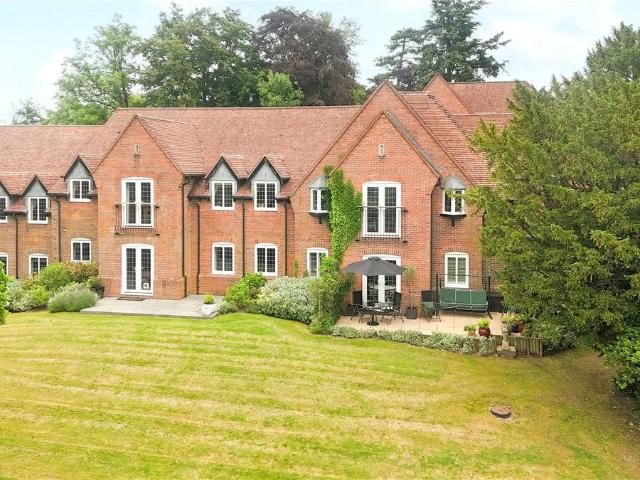Lea End Lane, Birmingham, Worcestershire B38, 2 bed flat to rent, £1,600 pcm | PrimeLocation