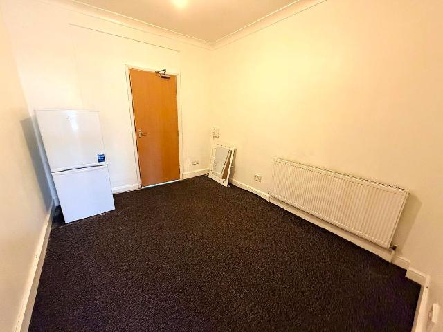 Leader Avenue, London E12, 2 bed flat to rent, £1,800 pcm | PrimeLocation