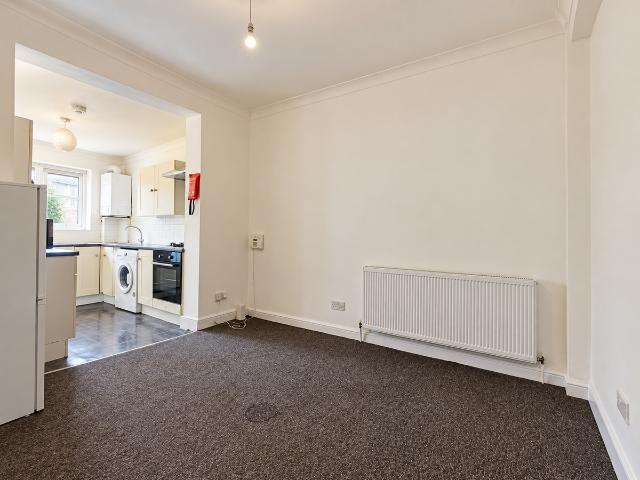Leader Avenue, London E12, 2 bed flat to rent, £1,800 pcm | PrimeLocation