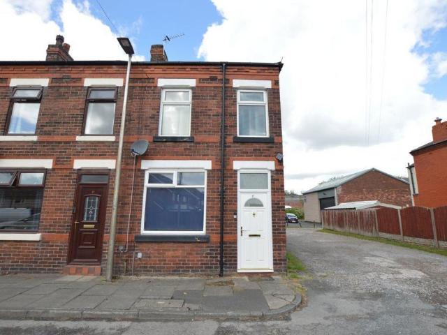 Leader Street, Pemberton 3 bed terraced house to rent £800 pcm £185 pw