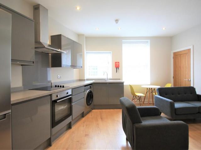 Leadworks Lane, Chester CH1 1 bed apartment to rent £1,100 pcm £254 pw