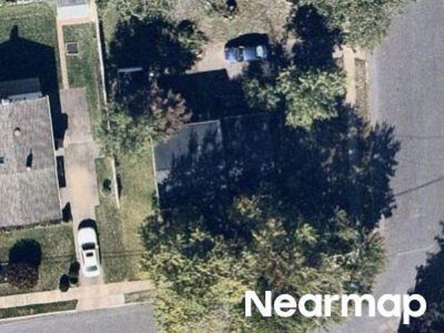 Leaf Ave