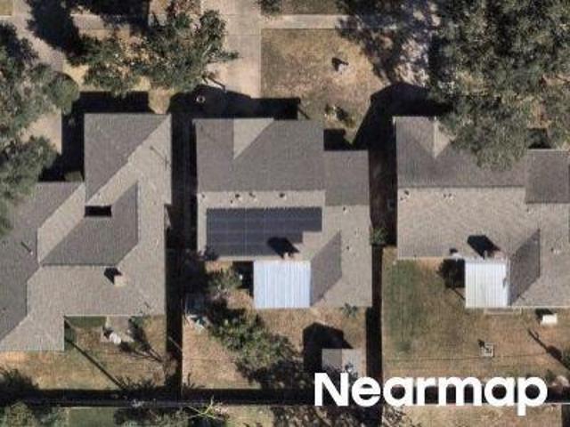 Leaf Arbor Dr