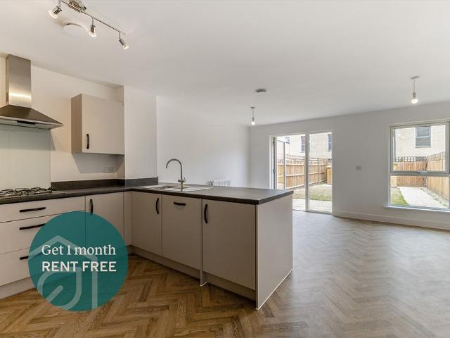 Leaf Living at Beckley Place, Oxford. 4 bed terraced house to rent £2,850 pcm £658 pw
