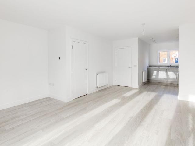 Leaf Living At Fontwell Meadows BN18, West Sussex, 3 bed detached house to rent, £1,675 pcm | PrimeLocation