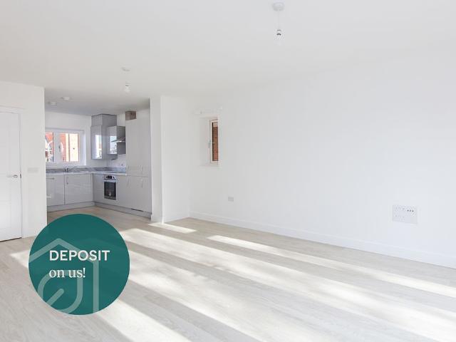 Leaf Living At Fontwell Meadows, West Sussex BN18, 0Xz, 4 bed semi detached house to rent, £2,000 pcm | PrimeLocation