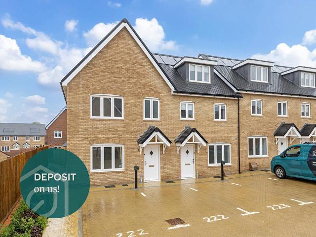Leaf Living at Pippins Place, West. 3 bed semi detached house to rent £2,065 pcm £477 pw