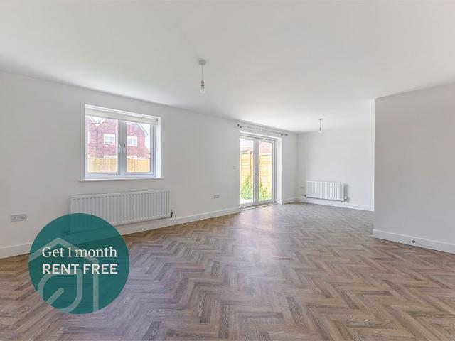 Leaf Living At Rushlake Meadows, Willingdon BN20, 9Bd, 3 bed detached house to rent, £1,900 pcm | PrimeLocation