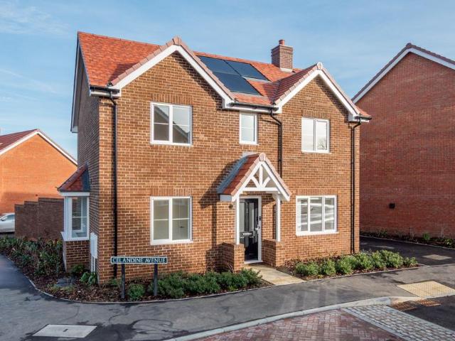 Leaf Living at Summerhill Gardens. 4 bed detached house to rent £2,150 pcm £496 pw