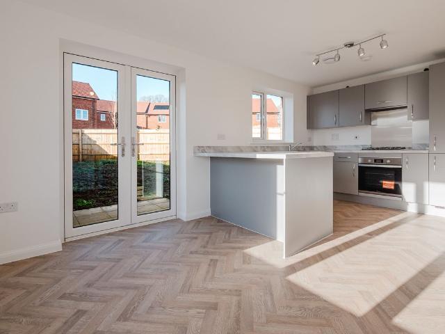 Leaf Living At Summerhill Gardens, Polegate, Hailsham BN27, 3Zb, 3 bed detached house to rent, £1,750 pcm | PrimeLocation