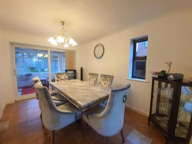Leafield Rise, Two Mile Ash, MK8