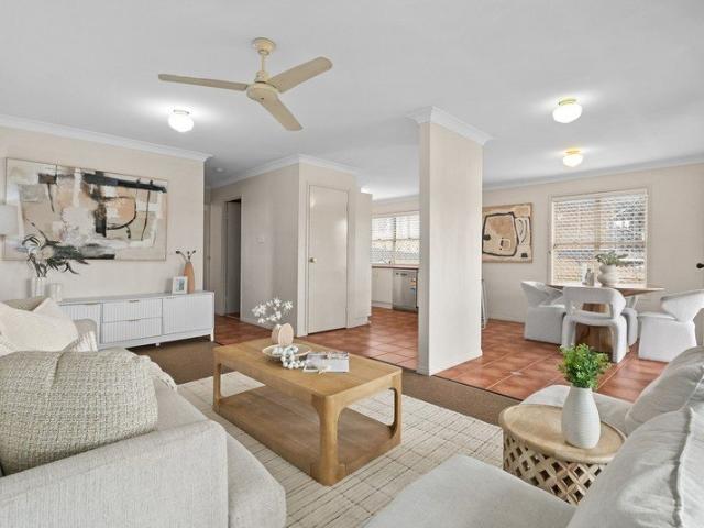 Leafy Townhouse Living Just 7km from the Brisbane CBD