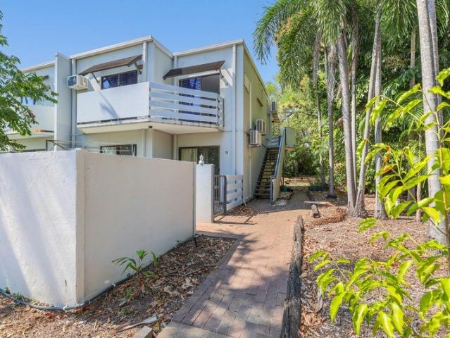 Leafy Tropical Apartment. MUST SELL!