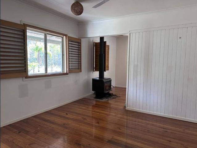 Leafy and quiet home amongst gumtrees, koalas and kangaroos