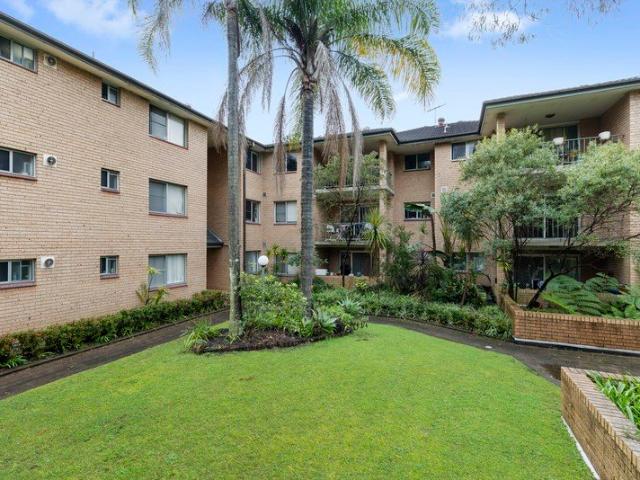 Leafy Apartment Living in the Heart of Hornsby