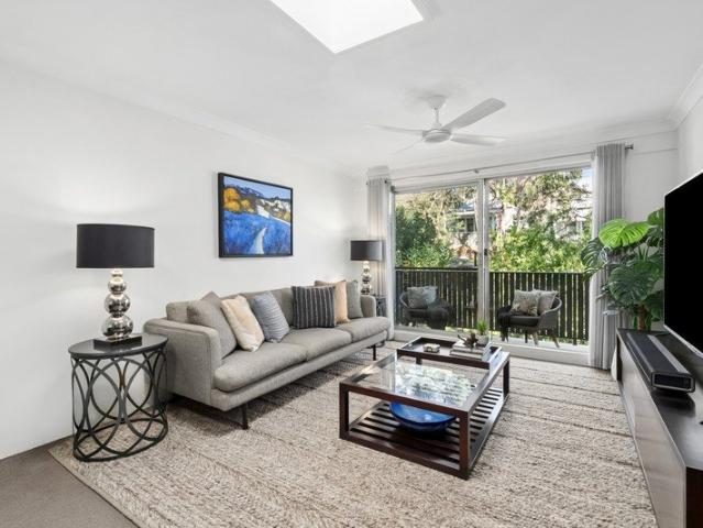 Leafy Coastal Retreat Moments from the Heart of Manly
