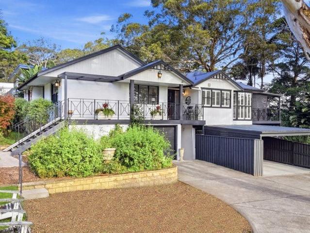 Leafy Coastal Sanctuary with Timeless Character and Flexible Family Living