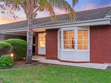 Apartment for sale in South Australia - Garden