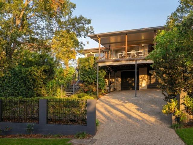 Leafy Family Living with Poolside Entertaining