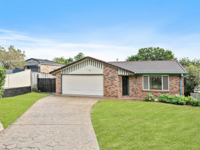 Leafy Family Retreat in Peaceful Cul de Sac Location