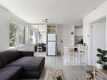 Leafy, Light Filled & Perfectly Positioned in South Yarra