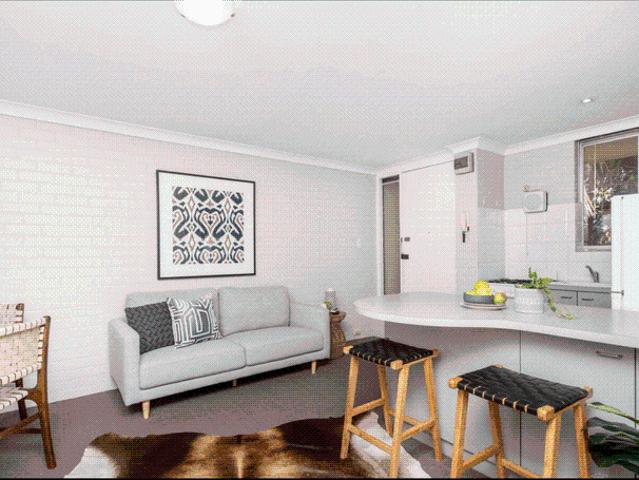 Leafy Outlook & Easy Living in a Sought After Location
