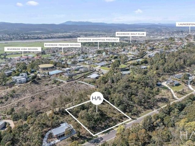 Leafy, Peaceful 2,800 m² Retreat Minutes from the City