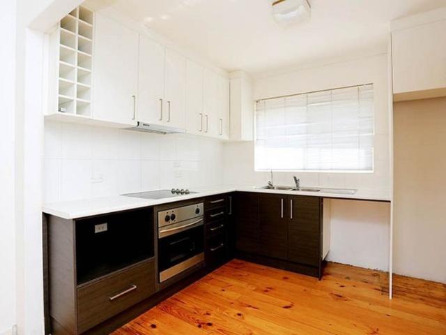 Leafy Refurbished Unit with Courtyard & Parking