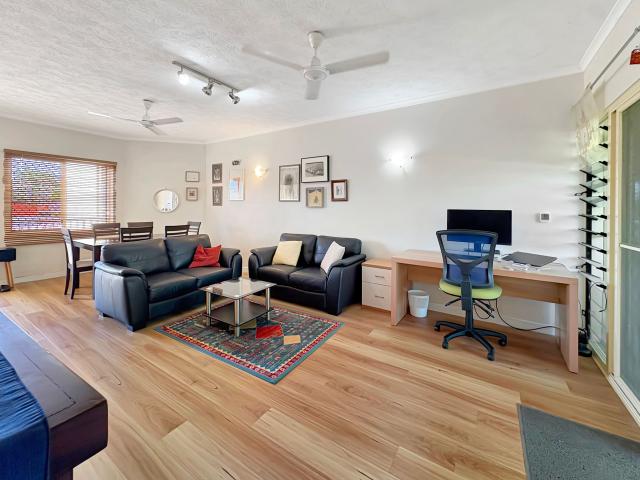 Leafy Retreat. Fully Furnished. Move In Ready