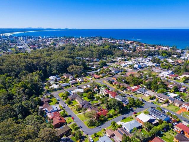 Leafy Seclusion, Coastal Connection