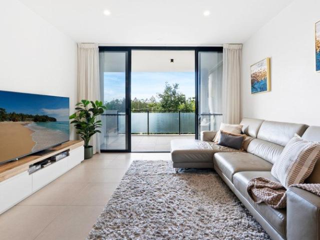 Leafy Serenity Meets Spacious Modern Living in Boutique Dusk