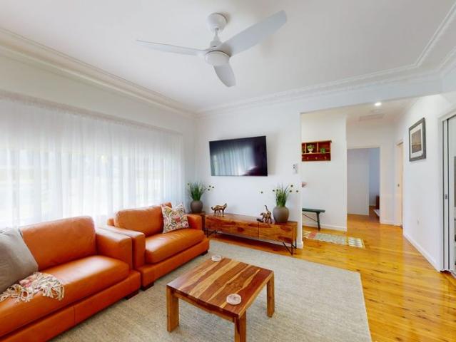 Leafy South Dubbo Fully Furnished Cottage
