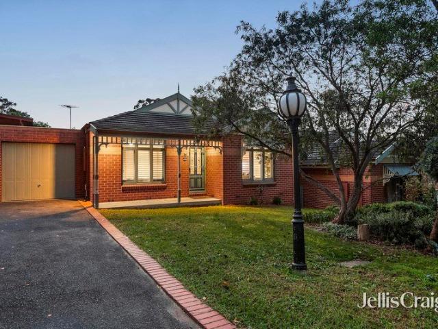 Leafy Surrounds, Stylish Comfort and Easy Living