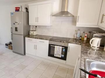 Leahurst Crescent, Metchley, B17 0NQ, United Kingdom | 4 bed house for rent #134705839 | Rentberry