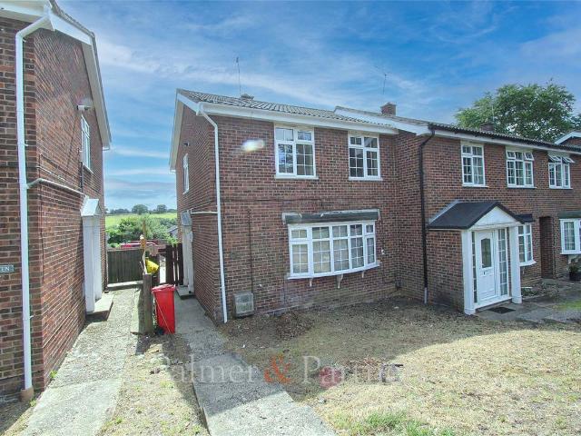 Leam Close, Colchester, Essex CO4, 4 bed end terrace house to rent, £1,450 pcm | PrimeLocation