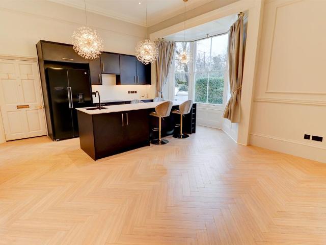 Leam Terrace, Leamington Spa CV31, 2 bed flat to rent, £1,725 pcm | PrimeLocation