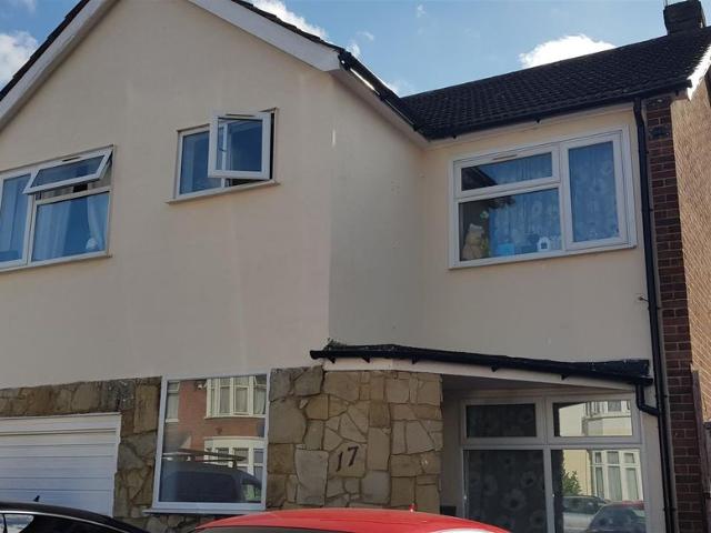 Leamington Gardens, Ilford IG3, 5 bed property to rent, £4,550 pcm | PrimeLocation