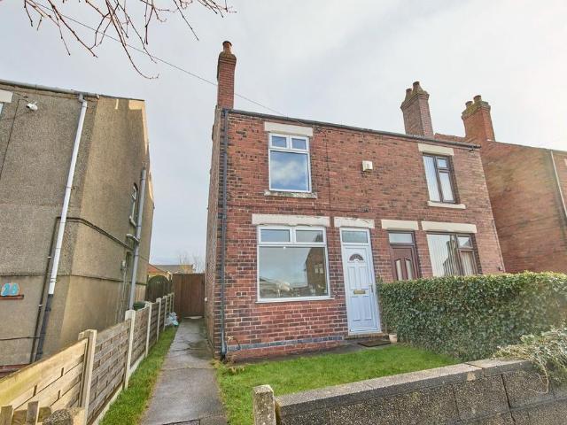 Leamoor Avenue, Somercotes, DE55 3 bed semi detached house to rent £895 pcm £207 pw