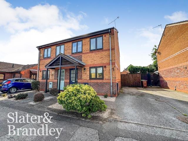 Leander Close, Nottingham. 2 bed semi detached house to rent £1,050 pcm £242 pw